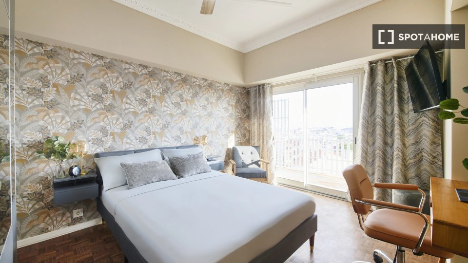 Double room Lisbon, 9 beds — photo 10