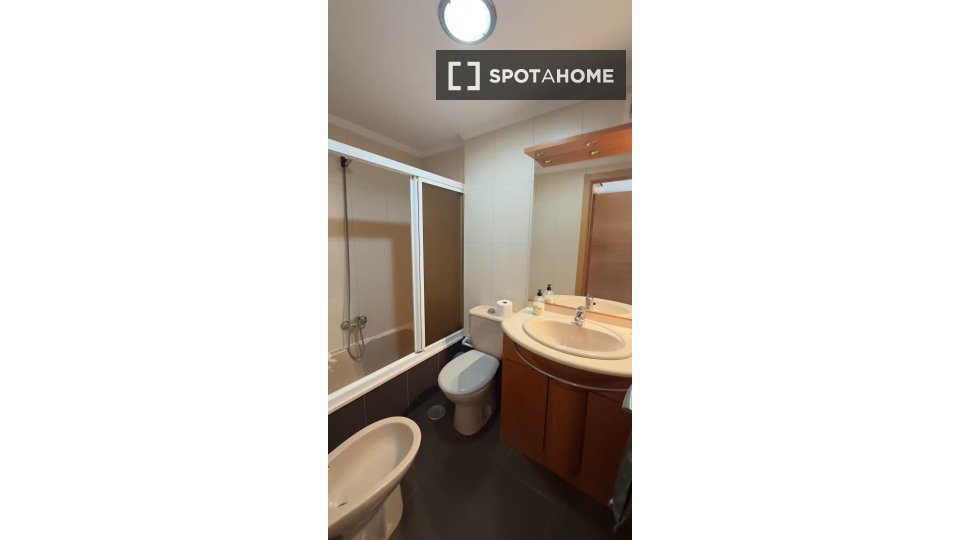Double room Malaga, 3 beds — photo 8