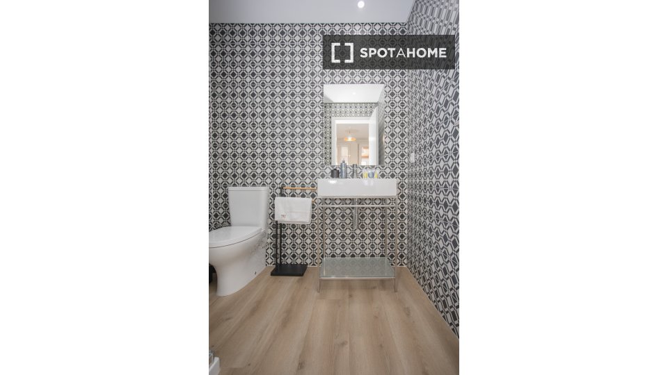 Apartment Porto, 6 beds, 135m² — photo 9