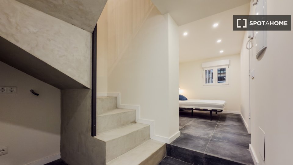 Apartment Barcelona, 1 bed, 40m² — photo 9