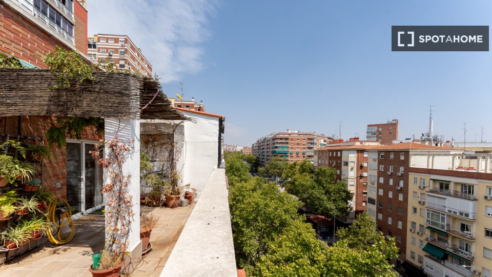 Double room Madrid, 6 beds — photo 1