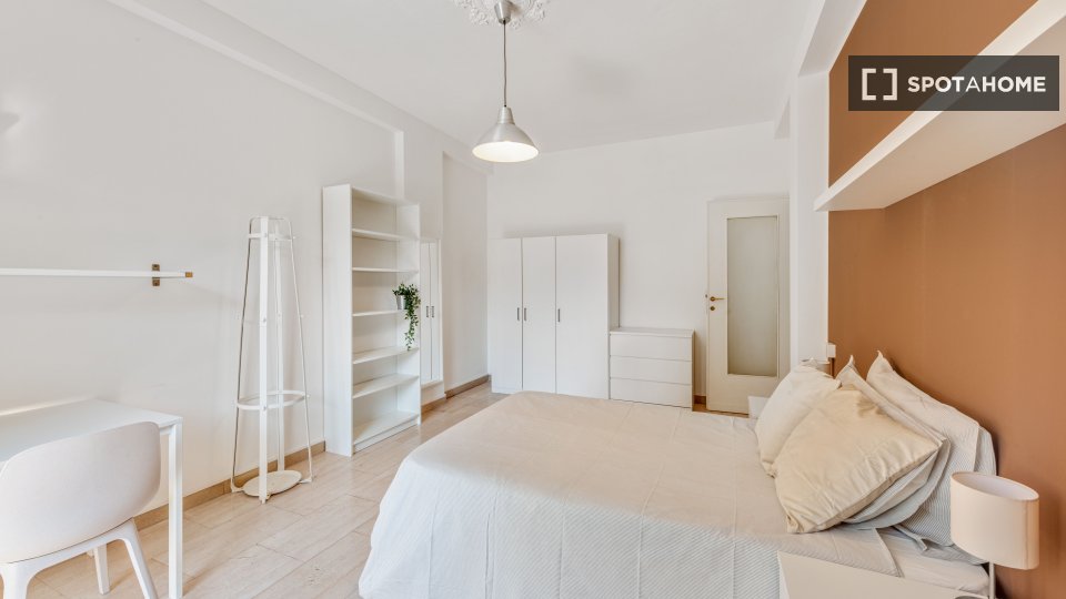 Double room Milan, 2 beds, 76m² — photo 7