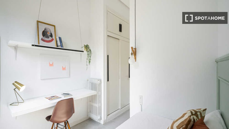 Double room Madrid, 67 beds — photo 83