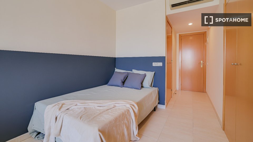 Double room Barcelona, 17 beds, 550m² — photo 3