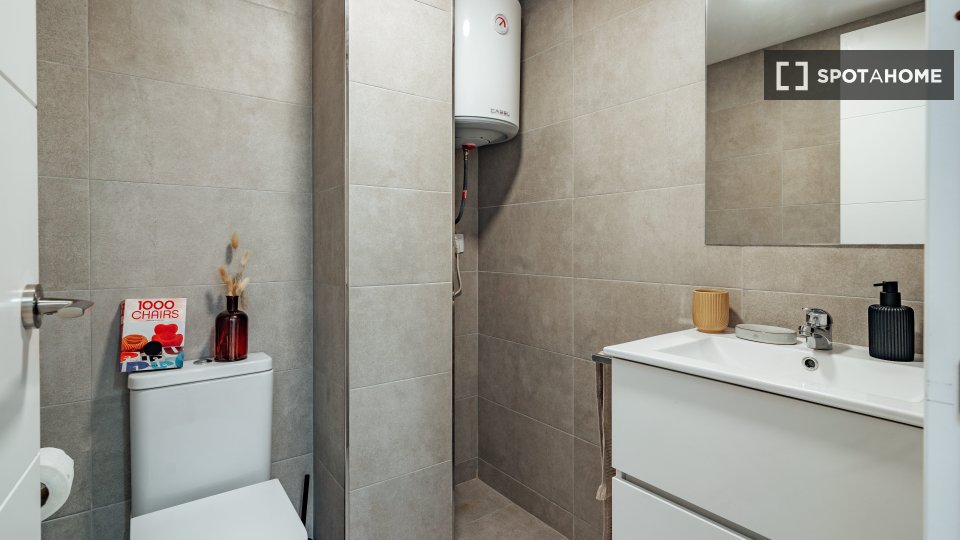 Apartment Barcelona, 1 bed, 65m² — photo 20