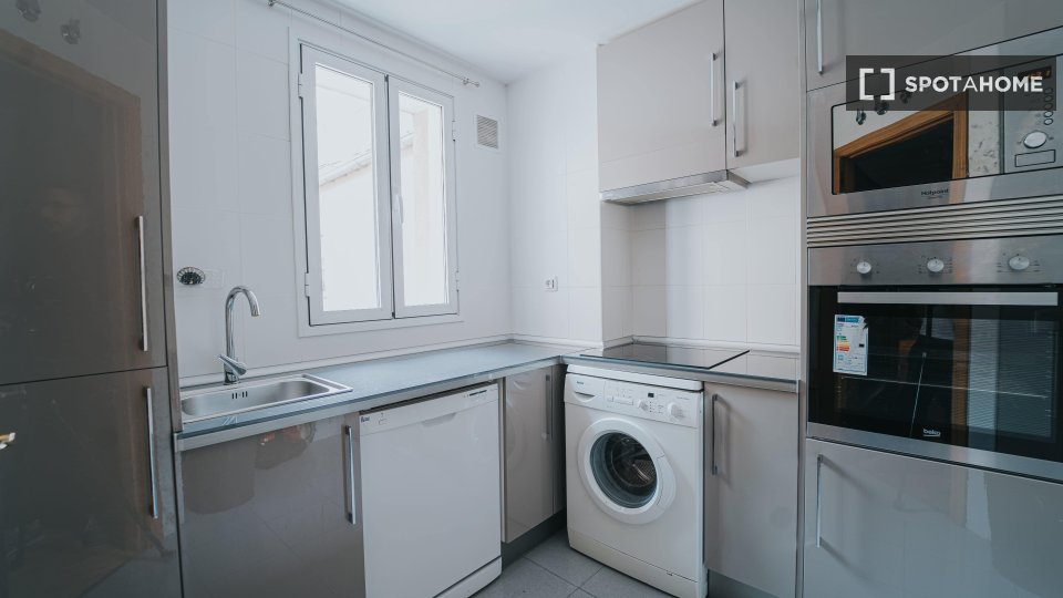 Double room Madrid, 4 beds — photo 3