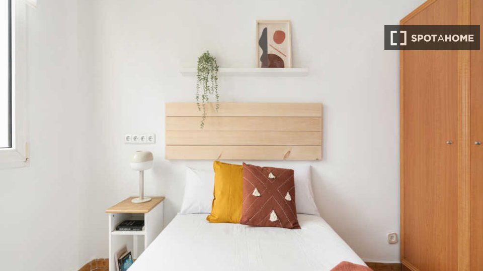 Double room Madrid, 6 beds — photo 28