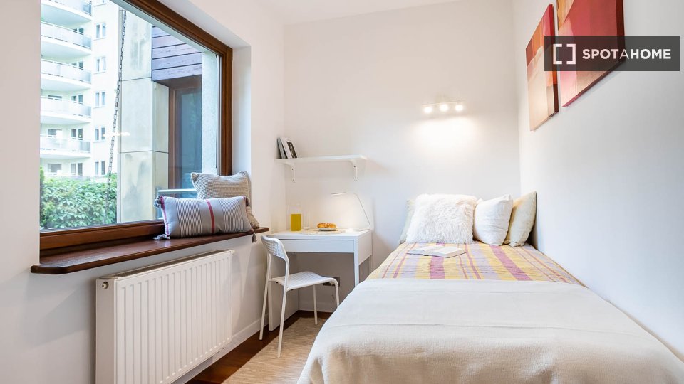 Double room Warsaw, 1 bed — photo 9