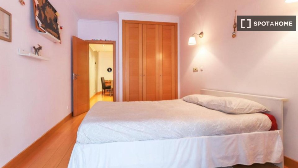 Apartment Lisbon, 1 bed, 65m² — photo 1