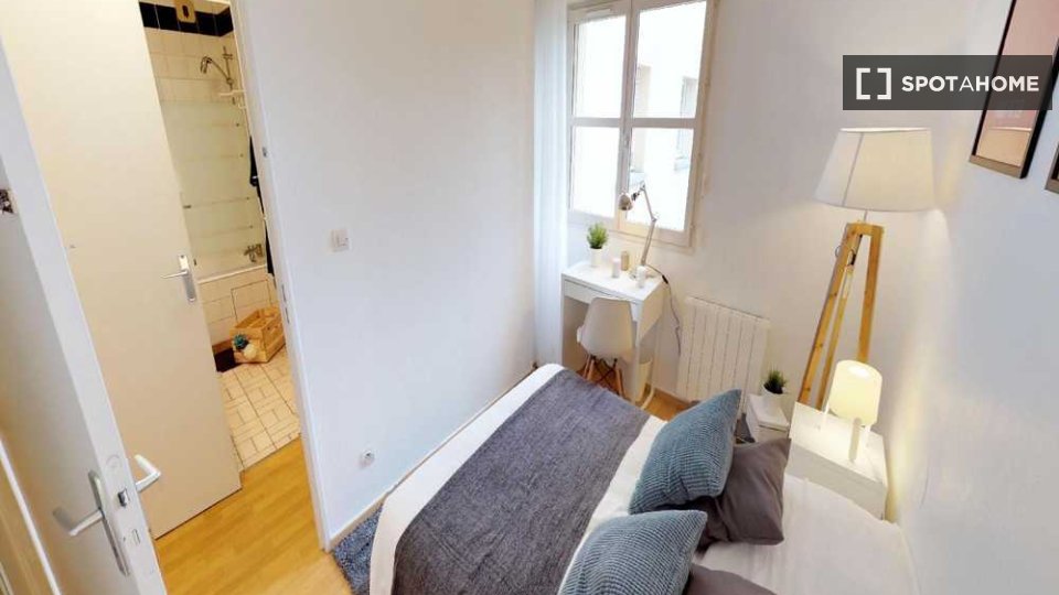 Double room Lille, 4 beds, 70m² — photo 15