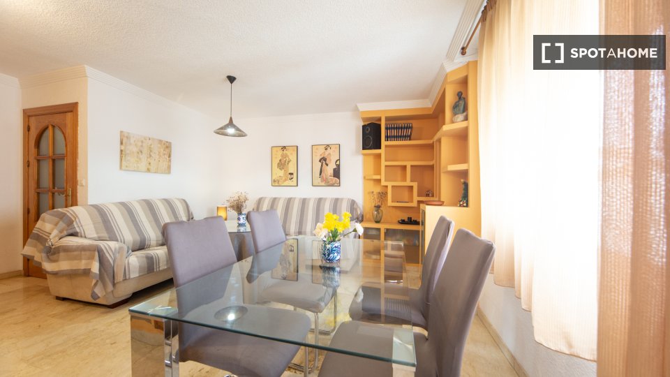 Double room Granada, 4 beds — photo 28