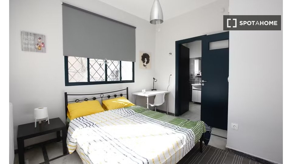Double room Athens, 7 beds — photo 1