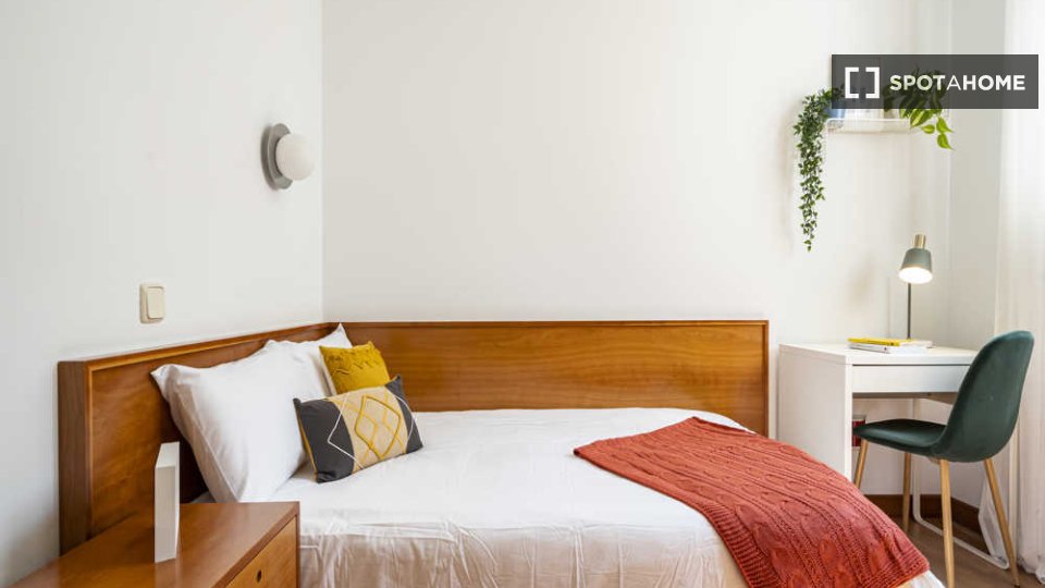 Double room Madrid, 12 beds — photo 75