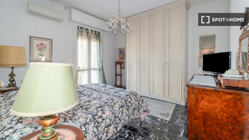 Apartment Bologna, 2 beds, 93m² — photo 1