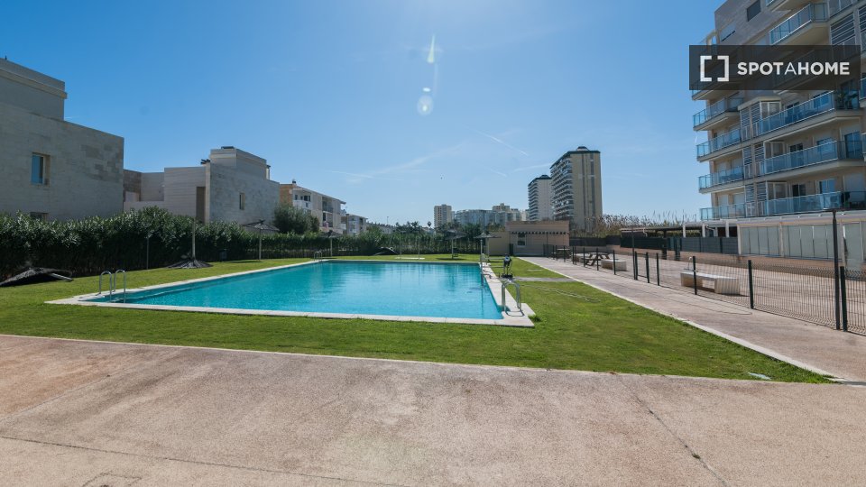 Apartment Valencia, 2 beds, 60m² — photo 1