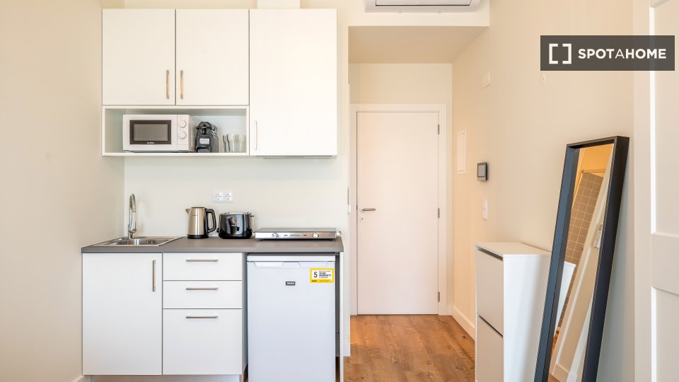 Apartment mono Lisbon, 15m² — photo 10