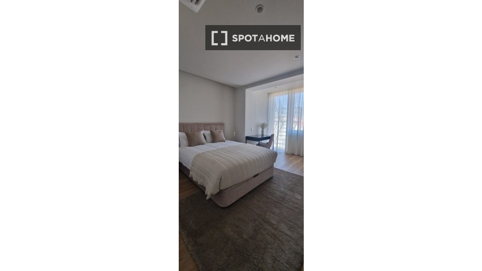 Apartment mono Lisbon, 49m² — photo 1