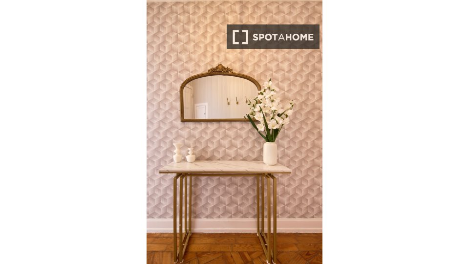 Double room Lisbon, 4 beds — photo 8
