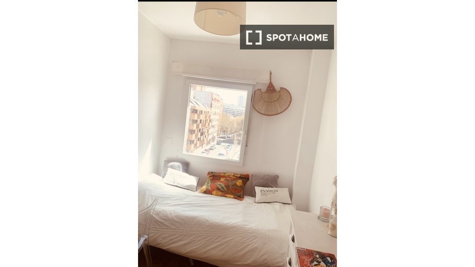 Double room Madrid, 4 beds, 120m² — photo 20
