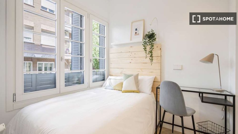 Double room Madrid, 4 beds — photo 11