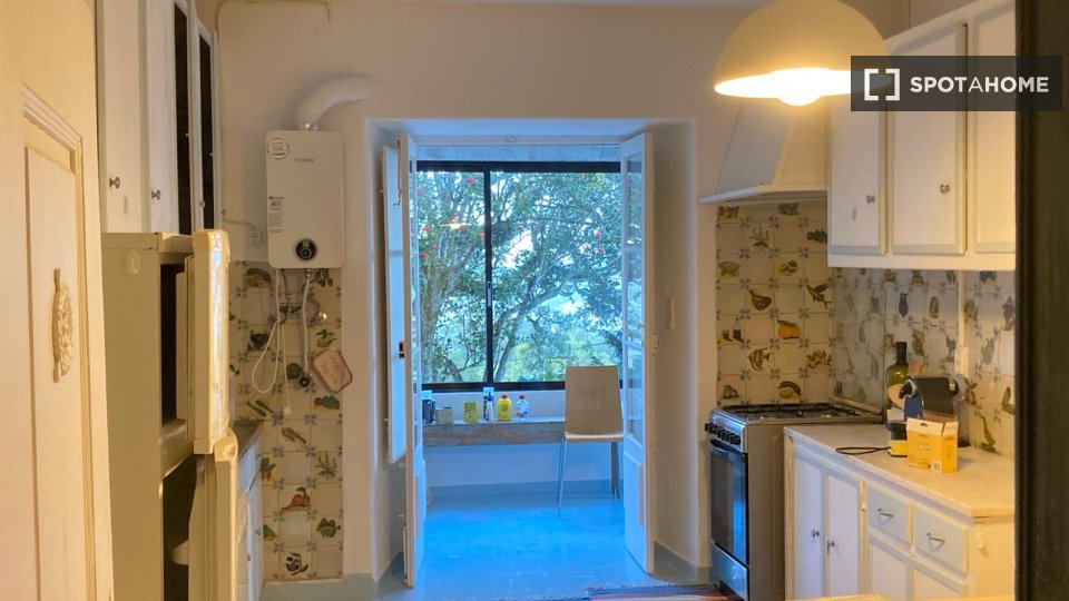Apartment Lisbon, 3 beds — photo 16