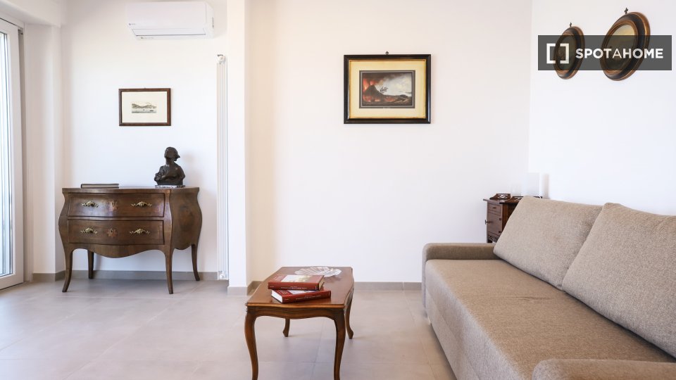 Apartment Naples, 2 beds — photo 4