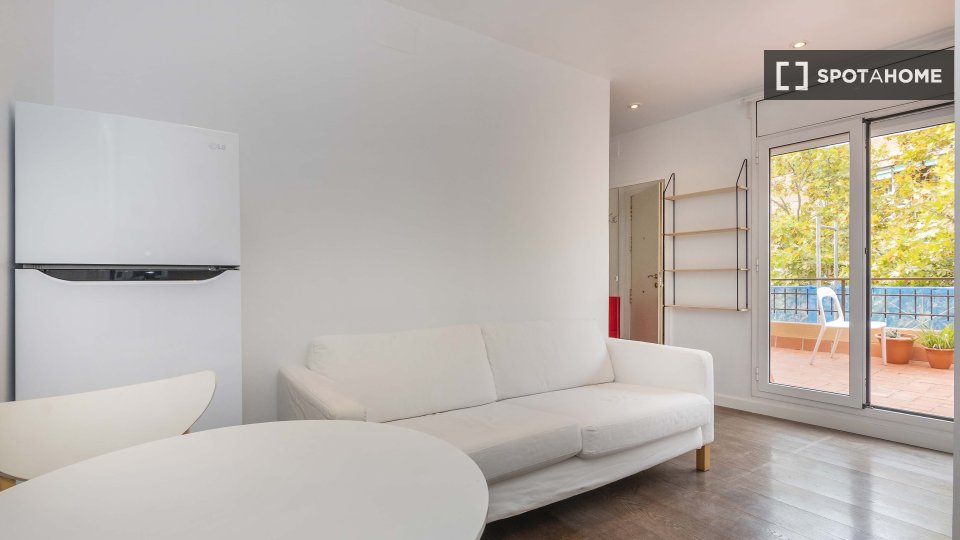 Apartment Barcelona, 1 bed, 27m² — photo 9