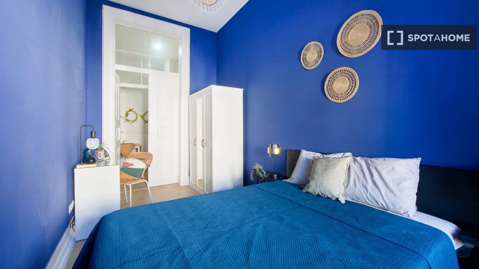Double room Lisbon, 9 beds — photo 35