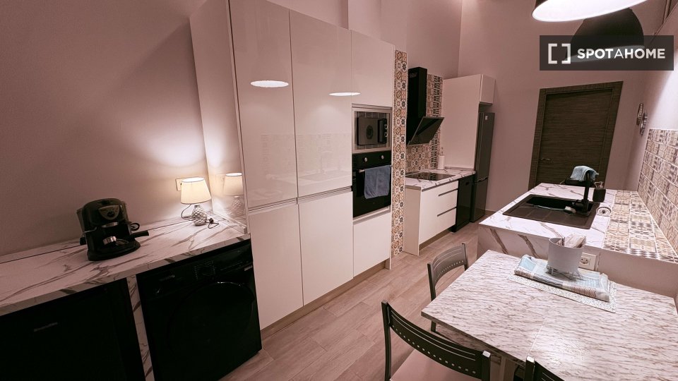 Double room Alicante, 4 beds, 90m² — photo 6