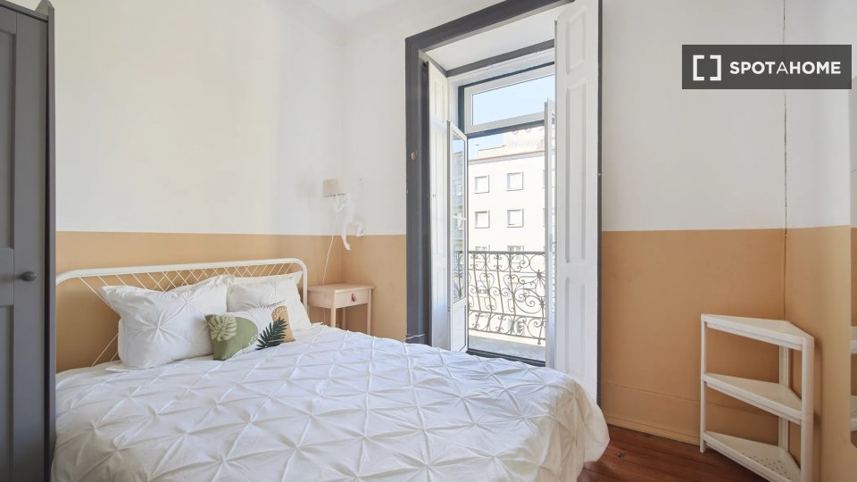 Double room Lisbon, 6 beds — photo 2