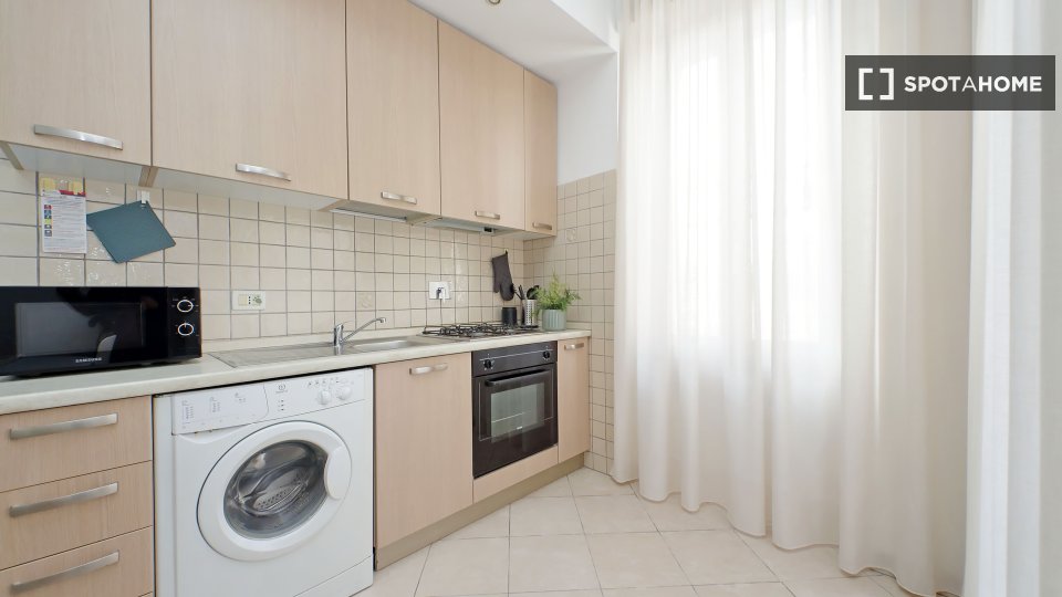 Apartment Rome, 1 bed — photo 4