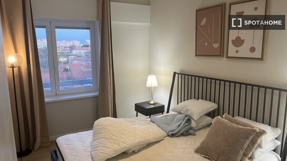 Apartment Lisbon, 2 beds, 84m² — photo 8