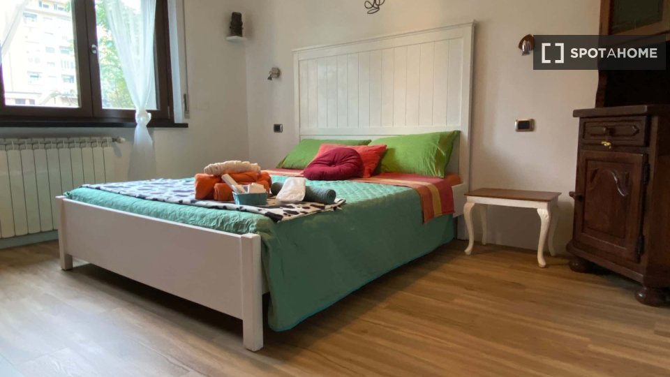 Double room Milan, 1 bed — photo 10