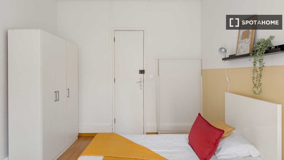 Double room Lisbon, 13 beds, 370m² — photo 32