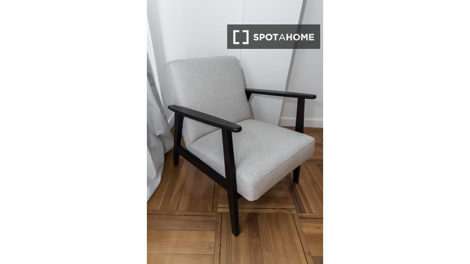 Double room Madrid, 10 beds, 380m² — photo 8