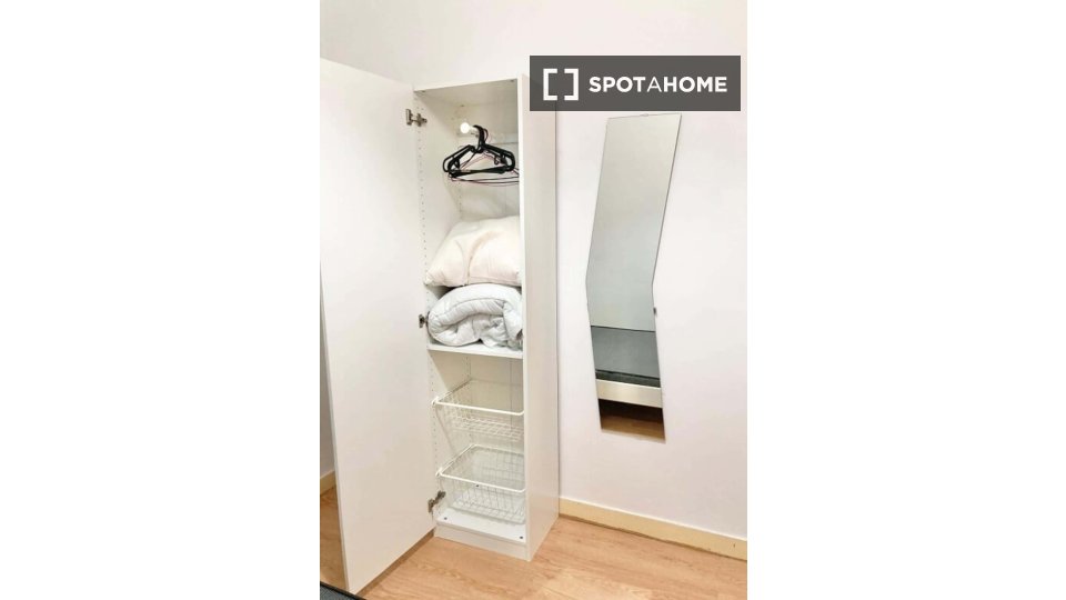Double room Lisbon, 8 beds — photo 8