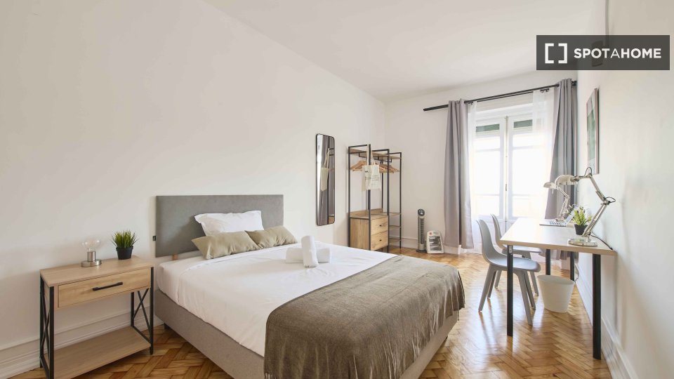 Double room Lisbon, 7 beds — photo 22