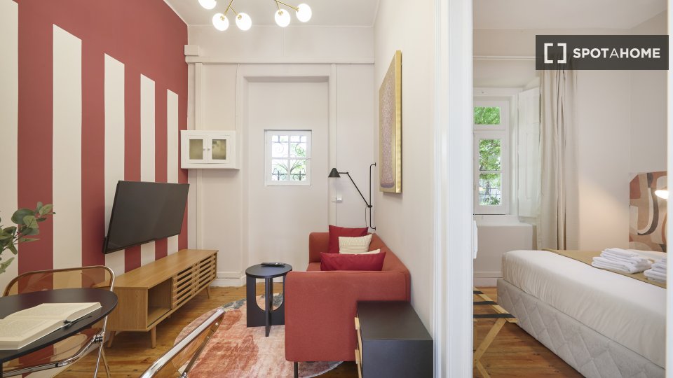 Apartment Lisbon, 2 beds — photo 14