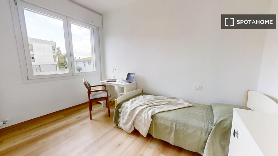 Double room Padua, 3 beds — photo 18