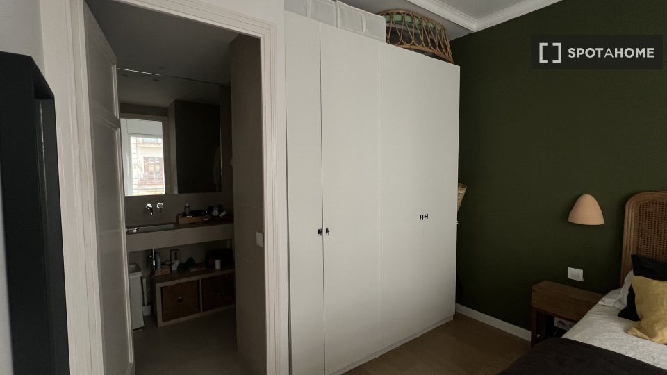 Apartment Barcelona, 2 beds, 80m² — photo 9