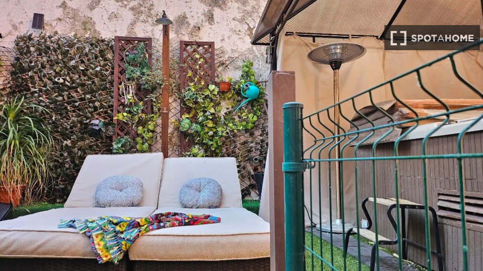 Double room Lisbon, 1 bed, 120m² — photo 4