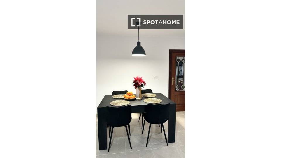 Double room Valencia, 2 beds — photo 18