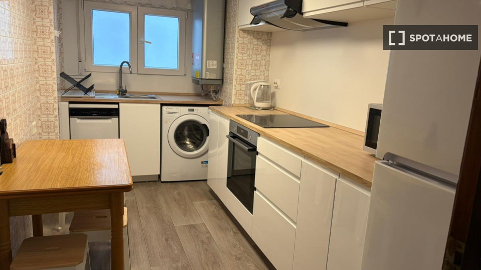 Double room Valencia, 5 beds, 120m² — photo 4