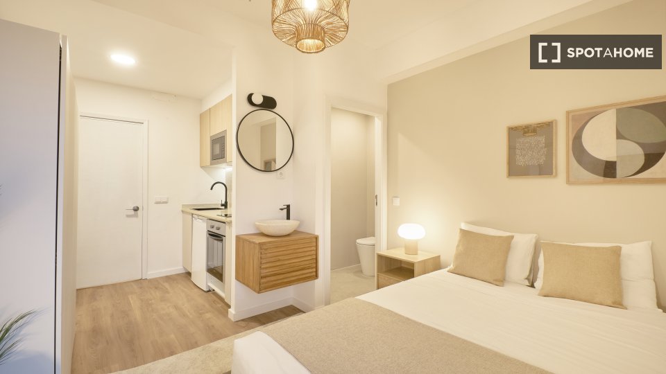 Double room Lisbon, 9 beds — photo 4