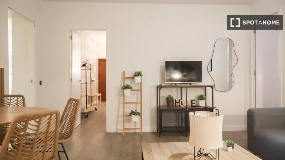 Double room Madrid, 7 beds — photo 26