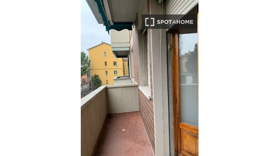Double room Bologna, 4 beds — photo 18