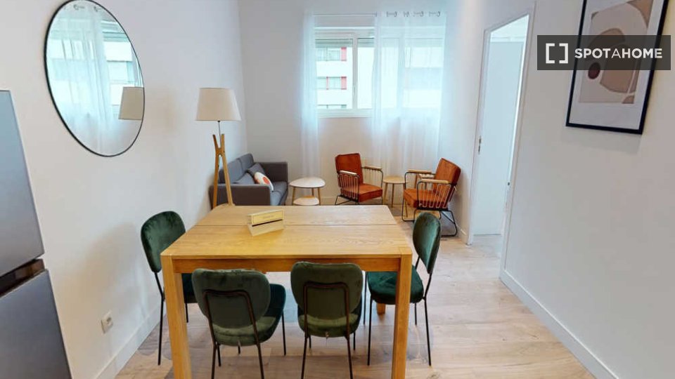 Double room Lille, 5 beds, 110m² — photo 2
