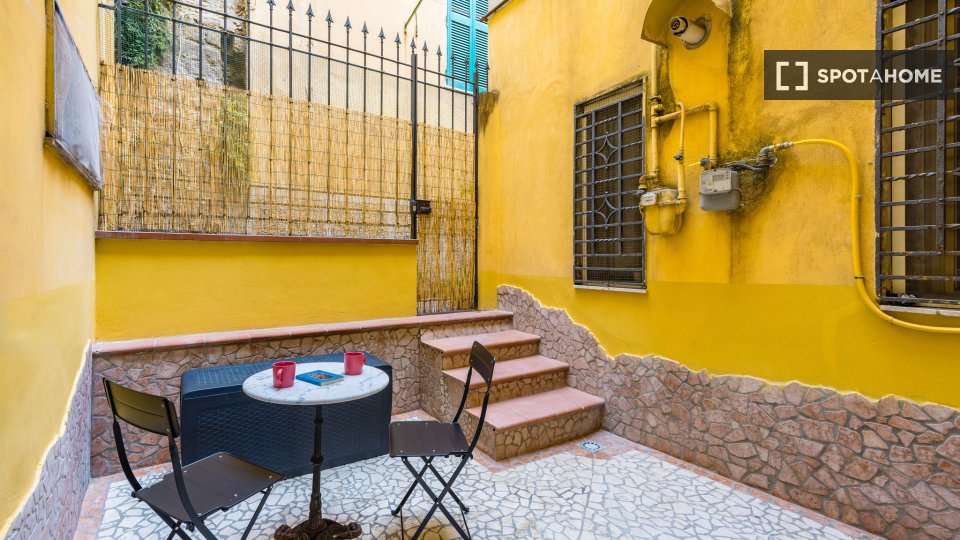 Apartment Naples, 1 bed, 80m² — photo 5