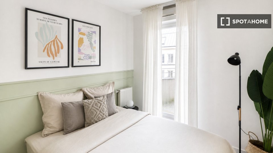 Chambre double Paris, 4 chambres — photo 24