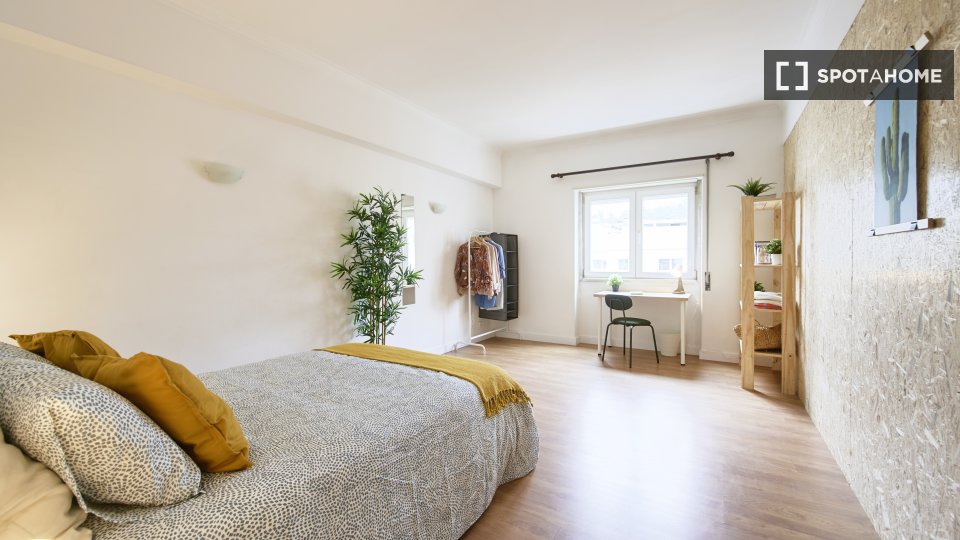 Double room Lisbon, 6 beds — photo 4